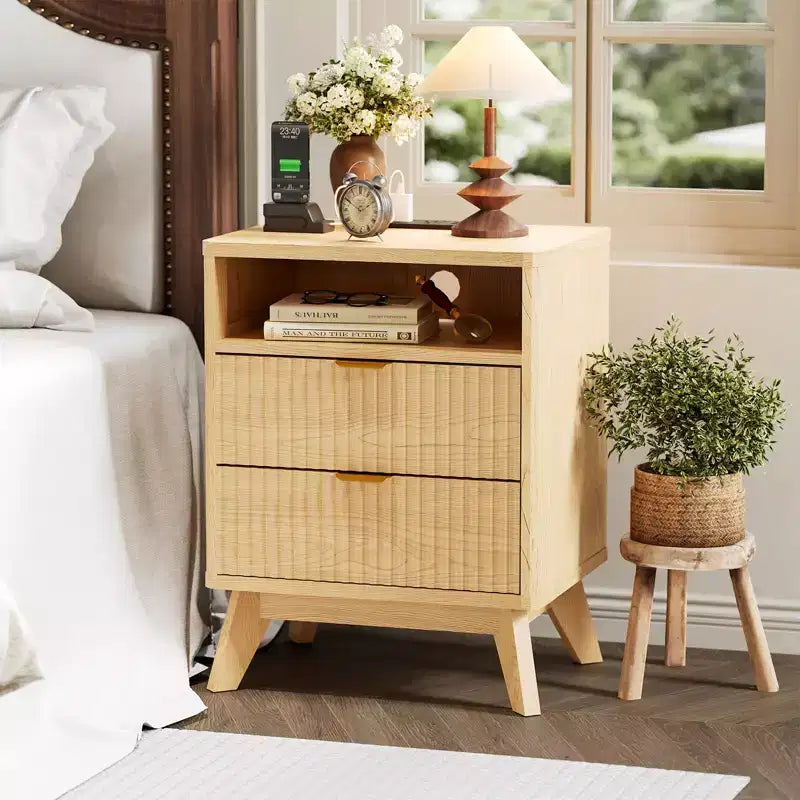 Comodino scanalato moderno GustoWave, tavolino in legno, tavolino con 2 cassetti + ripiano aperto, comodino per camera da letto, soggiorno