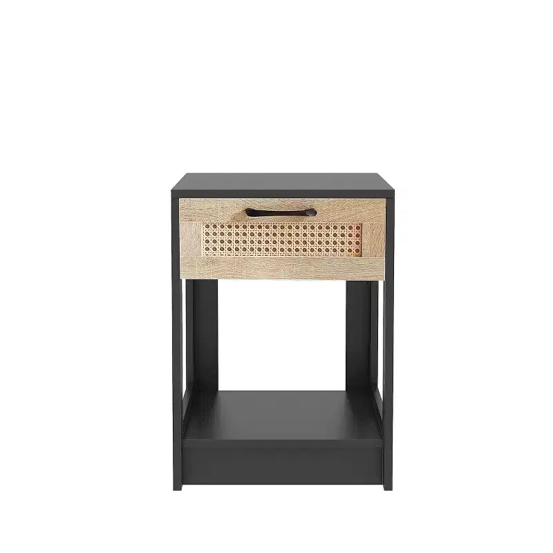 Comodino rustico in rattan con cassetto e ripiano aperto, tavolino da notte per camera da letto