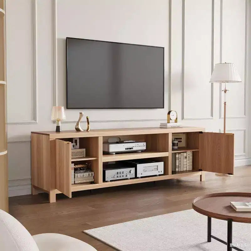 Mobile TV a listelle per TV fino a 80 pollici, mobile multimediale moderno con vano portaoggetti nascosto e maniglie dorate