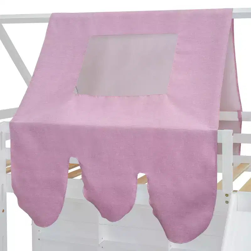 Letto a soppalco basso per bambini con scivolo e ripiani, struttura in legno a forma di casetta con tenda e scale