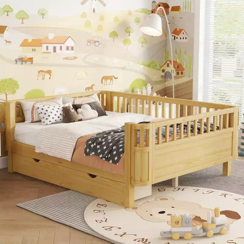 Letto a piattaforma in legno full-size per bambini, struttura letto a basso profilo con sponde di sicurezza per bambine e bambini, naturale