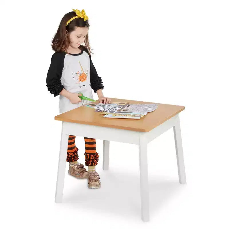 Melissa & Doug Tavolo Quadrato in Legno – Mobile per Bambini per Sala Giochi (Naturale/Bianco)